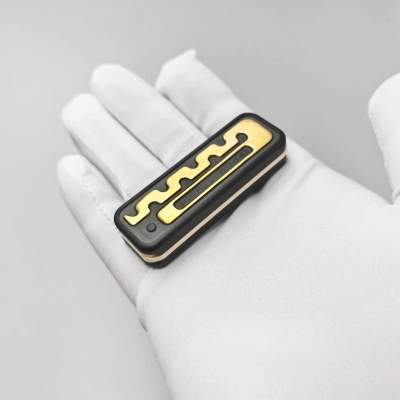 Название печати, маленькая змея, EDC, плотный абзац, механический металлический Ding, Ding, нажимная карта на кончиках пальцев, декомпрессионная настольная игрушка
Название печати, маленькая змея, EDC, плотный абзац, механический металлический Ding, Ding, нажимная карта на кончиках пальцев, декомпрессионная настольная игрушка