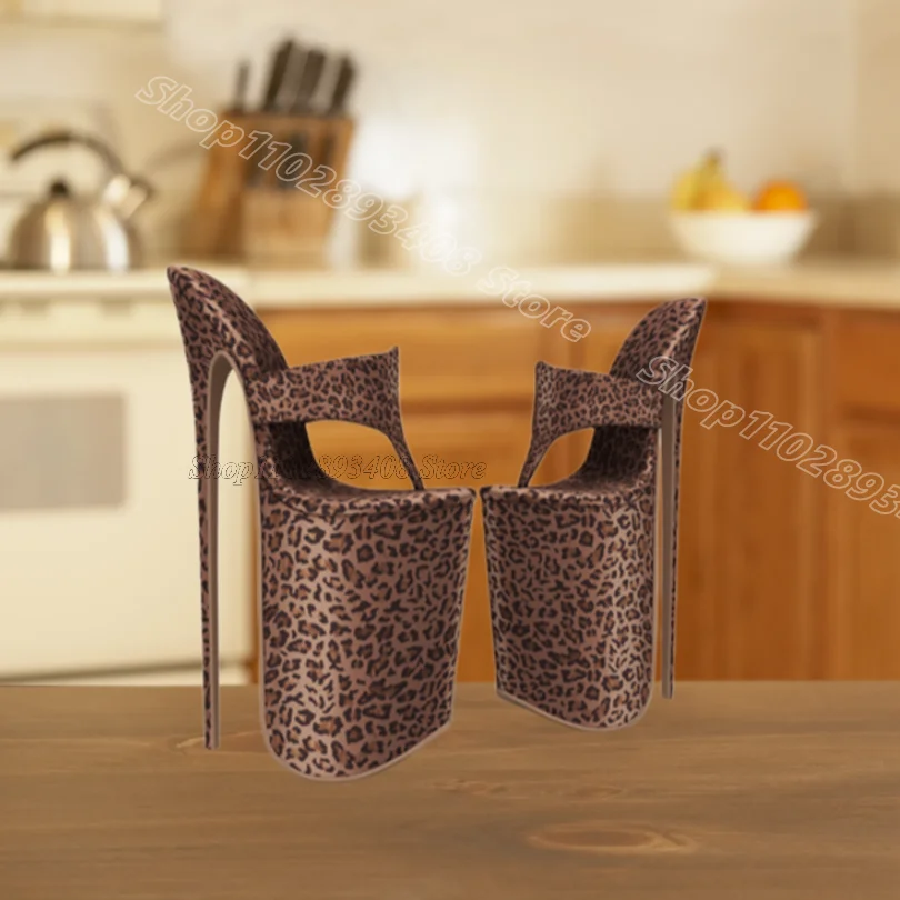 Sexy Leopard Print Split Toe Slippers Stiletto British Style Women Summer Party Dress Fashion Flip Flops Zapatos Para Mujere
Sexy Leopard Print Split Toe Slippers Stiletto British Style Women Summer Party Dress Fashion Flip Flops Zapatos Para Mujere