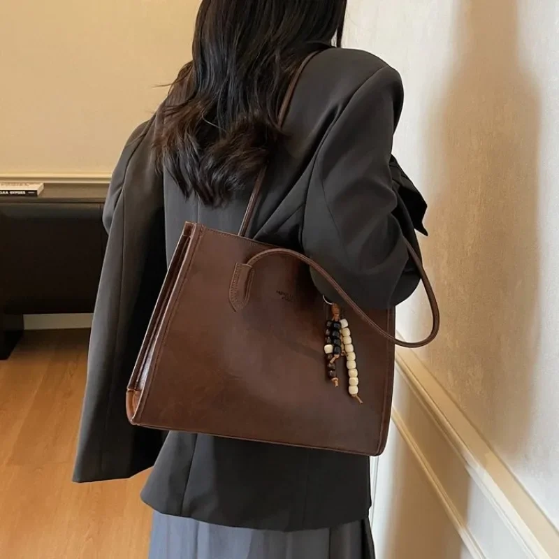 High-End Vintage Chic Diaper Bags For Women Classic Parisian Crossbody Bag Leather Messenger Bag Trendy Simple Elegant
High-End Vintage Chic Diaper Bags For Women Classic Parisian Crossbody Bag Leather Messenger Bag Trendy Simple Elegant