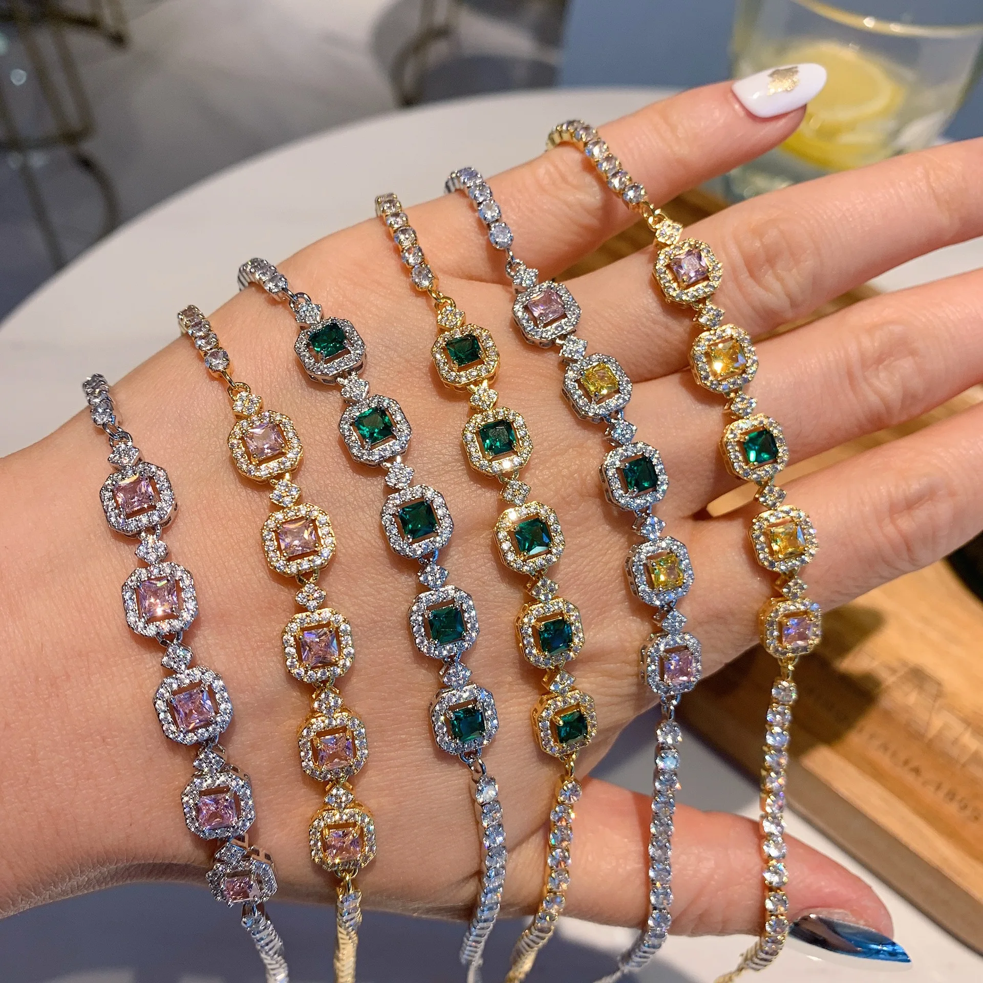 2022 New Fashion Manual Simple Green Crystal 925 Sterling Silver Bracelet Multicolor Wild Geometry Women Valentines Day Gift
2022 New Fashion Manual Simple Green Crystal 925 Sterling Silver Bracelet Multicolor Wild Geometry Women Valentines Day Gift