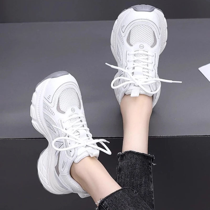 2025 new versatile Korean version dad shoes, women's thick soled mesh breathable casual shoes, sports shoes
2025 new versatile Korean version dad shoes, women's thick soled mesh breathable casual shoes, sports shoes