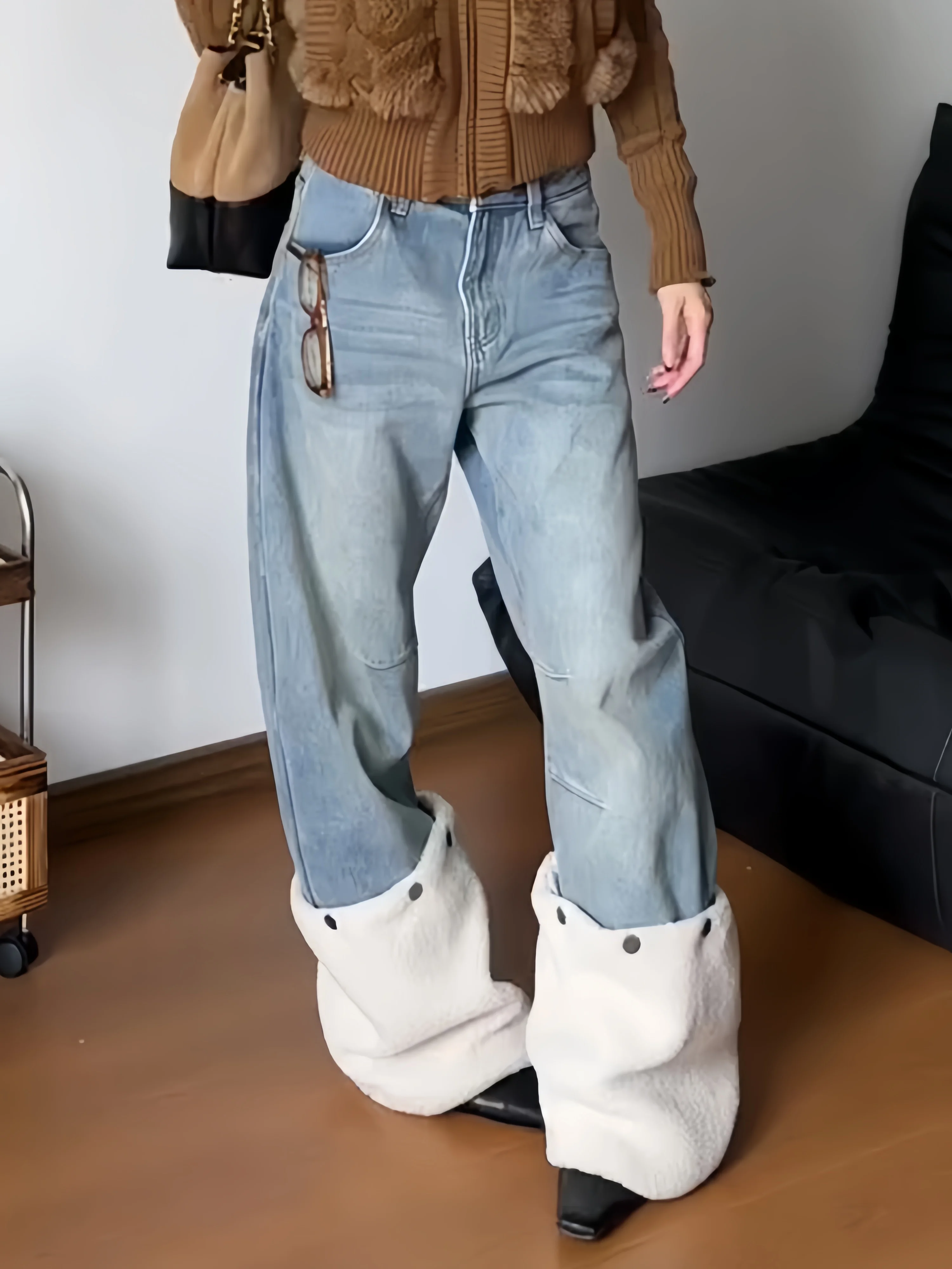 Fashionable American Style Versatile High Waist Denim Jeans Women's Retro Detachable Fleece Leggings Floor-Length Trendy Pants
Fashionable American Style Versatile High Waist Denim Jeans Women's Retro Detachable Fleece Leggings Floor-Length Trendy Pants