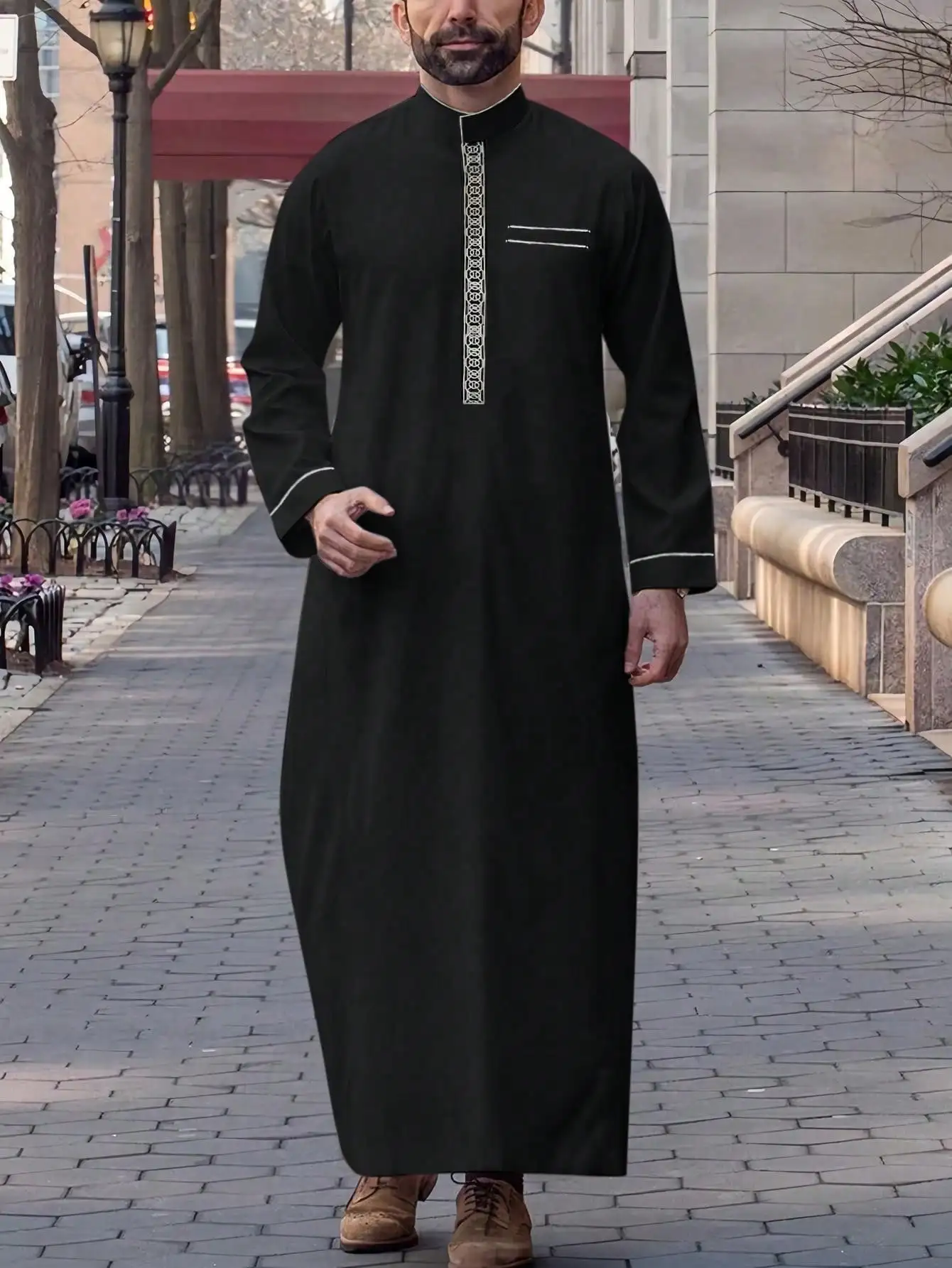 2025Muslim Arab men's robe, long-sleeved embroidered collar Arab men's thobe stand-up collar loose Islamic robe
2025Muslim Arab men's robe, long-sleeved embroidered collar Arab men's thobe stand-up collar loose Islamic robe