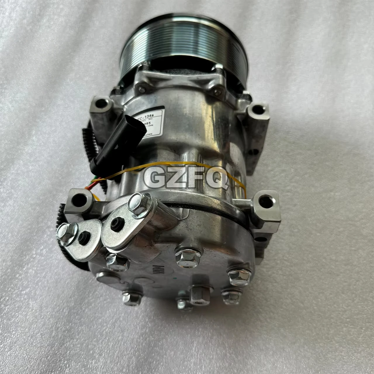 320D2 329D2 320ELRR 538GF 558LL 320D2FMGF 320E D2L Genuine CAT 7H15 A/C Compressor SD7H15-6095 3729295 372-9295 for Caterpillar
320D2 329D2 320ELRR 538GF 558LL 320D2FMGF 320E D2L Genuine CAT 7H15 A/C Compressor SD7H15-6095 3729295 372-9295 for Caterpillar