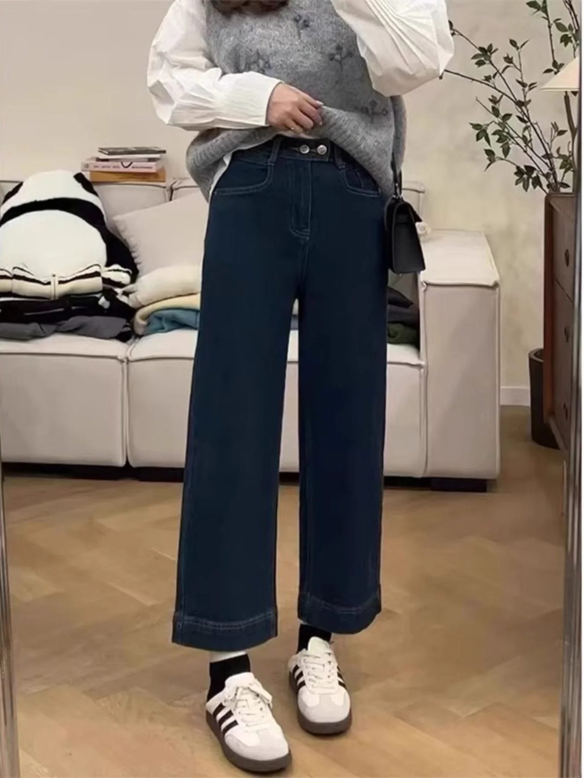 High Waist Straight Leg Jeans Women's plus Size Autumn Winter Loose Fit 9-Piece Bootcut Pants Pear Shape Body Slimming
High Waist Straight Leg Jeans Women's plus Size Autumn Winter Loose Fit 9-Piece Bootcut Pants Pear Shape Body Slimming
