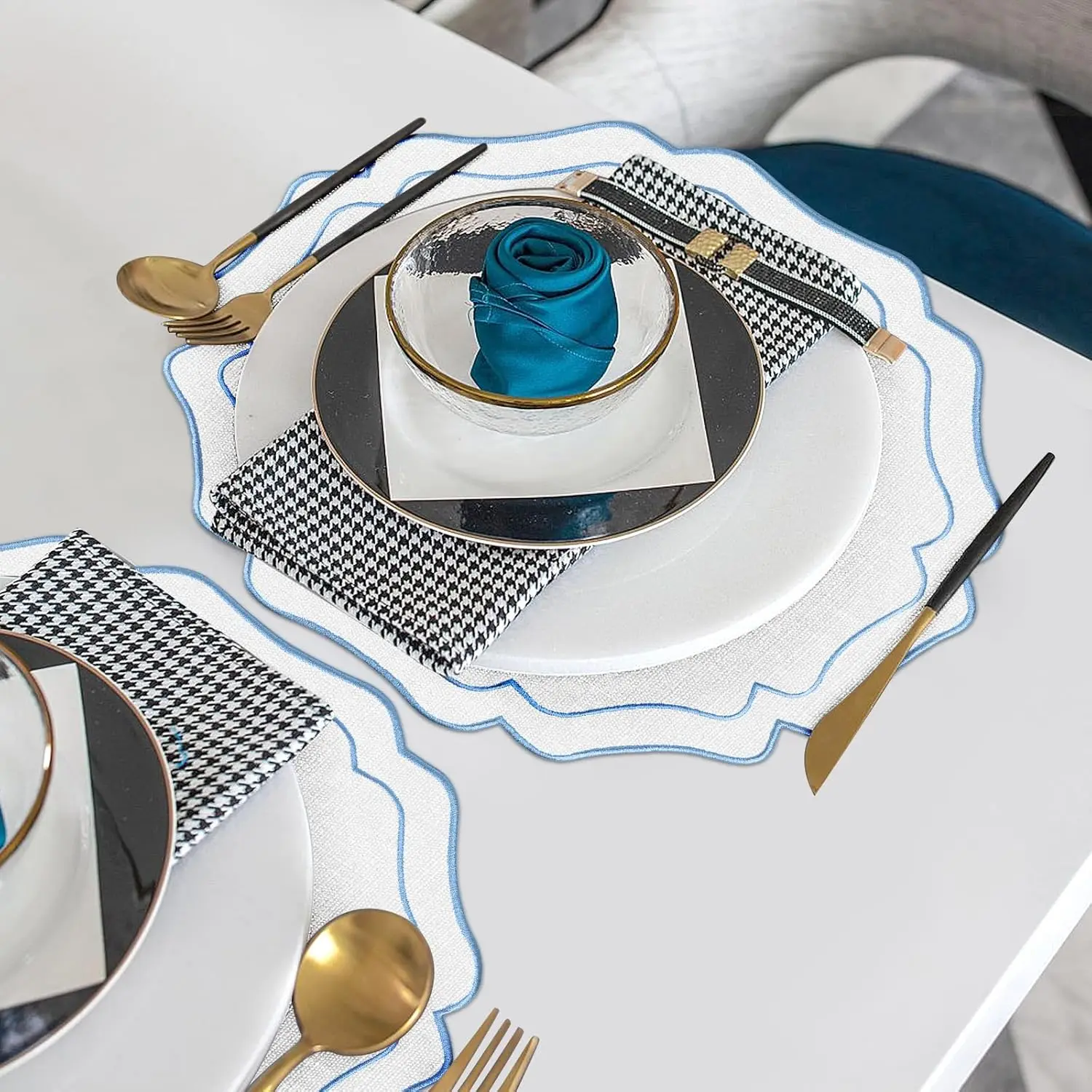 1/4/6pcs Cotton Linen Fabric Placemats Flower Shape Place Mats Embroidery Round Cloth Luxury Table Mats with Blue Scalloped Edge
1/4/6pcs Cotton Linen Fabric Placemats Flower Shape Place Mats Embroidery Round Cloth Luxury Table Mats with Blue Scalloped Edge