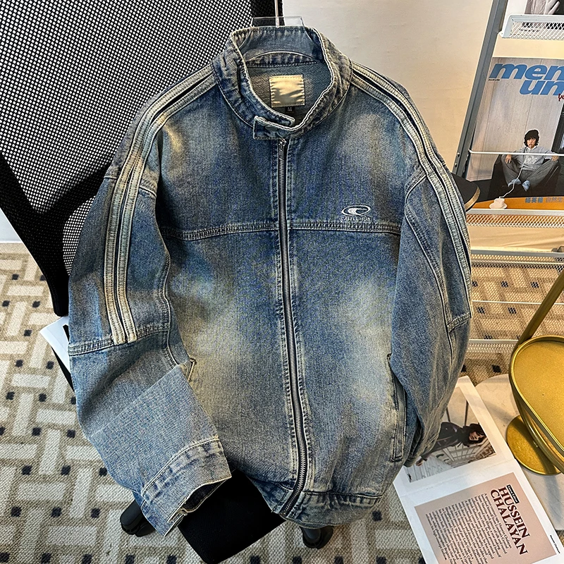 Retro American Double Barrel Jeans Jacket Men's Loose Casual Zipper Collarless Jacket Spring Season Youth Trend Loose Fit Jea...
Retro American Double Barrel Jeans Jacket Men's Loose Casual Zipper Collarless Jacket Spring Season Youth Trend Loose Fit Jea...