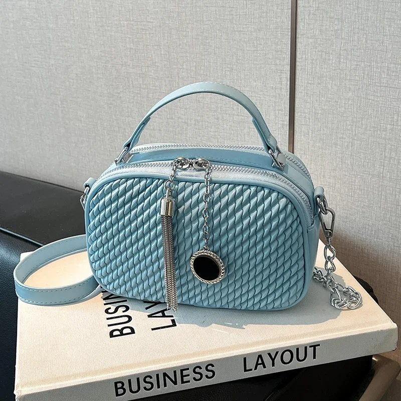 Luxury Brand Shoulder Bag for Women Large Capacity Pu Leather Messenger Bag Fashion Embroidered Thread Crossbody Bag Designer
Luxury Brand Shoulder Bag for Women Large Capacity Pu Leather Messenger Bag Fashion Embroidered Thread Crossbody Bag Designer