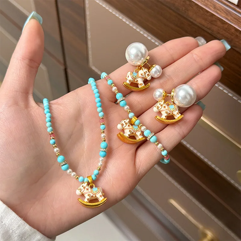 Original Vintage Colorful Enamel Horse Charm Natural Turquoise Women Choker Necklace Personalize Female Luxury Gemstone Jewelry
Original Vintage Colorful Enamel Horse Charm Natural Turquoise Women Choker Necklace Personalize Female Luxury Gemstone Jewelry