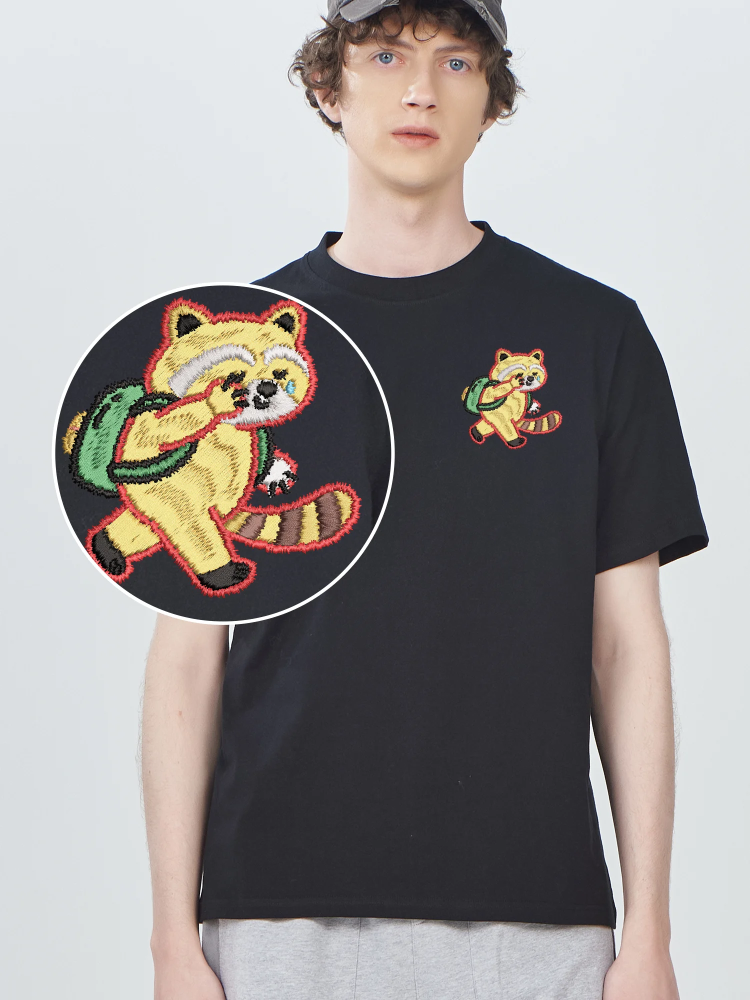 Raccoon With Backpack Trendy Embroidered T-Shirt Men Luxury Designer High Quality Cotton Embroidery Tshirts For Men Women
Raccoon With Backpack Trendy Embroidered T-Shirt Men Luxury Designer High Quality Cotton Embroidery Tshirts For Men Women