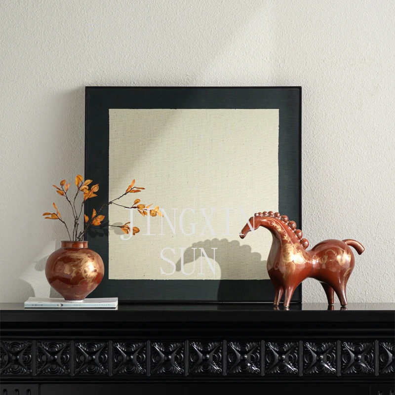 Новый китайский позолоченный красный лошадь керамический орнамент орнамент
Новый китайский позолоченный красный лошадь керамический орнамент орнамент