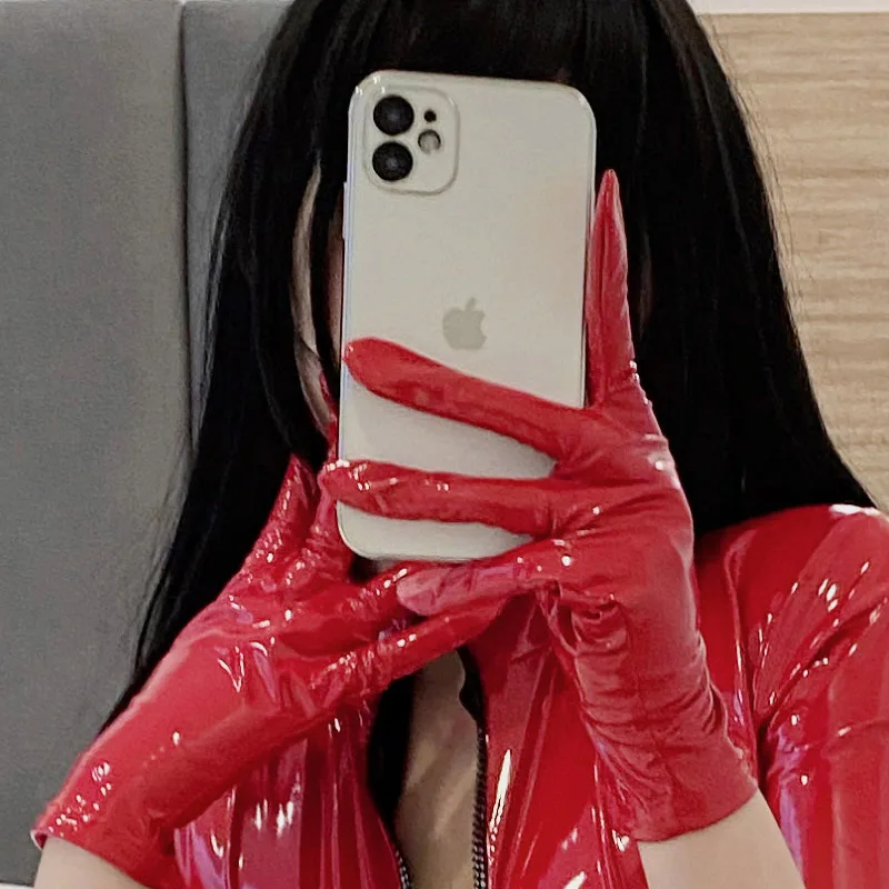 Women's Bright Leather Gloves PVC Sexy Black Ppatent leather Long Stretch Full Finger Hiphop Punk Stage Performance Mittens S142
Women's Bright Leather Gloves PVC Sexy Black Ppatent leather Long Stretch Full Finger Hiphop Punk Stage Performance Mittens S142