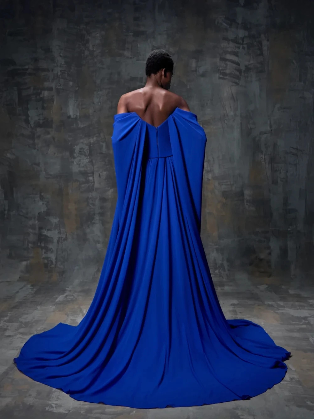 2026 Royal Blue Off Shoulder Evening Dress Delicate Cape Sleeves Beaded Bodice Prom Gown Customized With Flowy Chiffon Skirt
2026 Royal Blue Off Shoulder Evening Dress Delicate Cape Sleeves Beaded Bodice Prom Gown Customized With Flowy Chiffon Skirt
