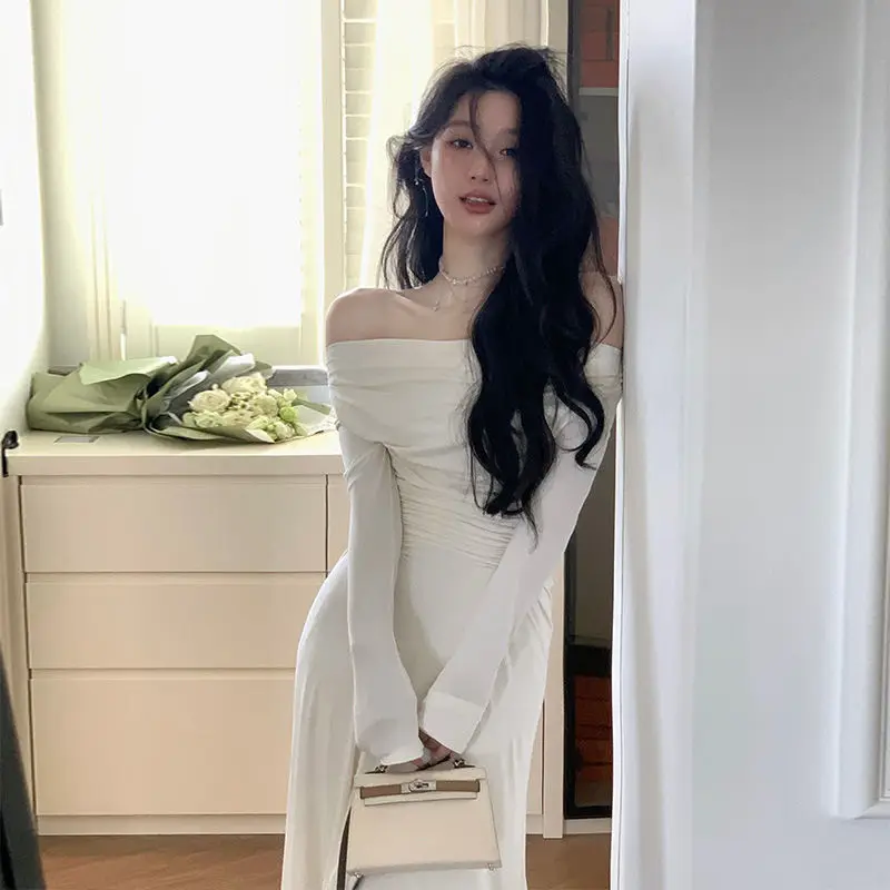 Knitted Swing Neck Dress 2023 Autumn Off Shoulder Long Sleeve Pleated Slim Fit Design Feel Gentle Style Long Dress Y2k
Knitted Swing Neck Dress 2023 Autumn Off Shoulder Long Sleeve Pleated Slim Fit Design Feel Gentle Style Long Dress Y2k