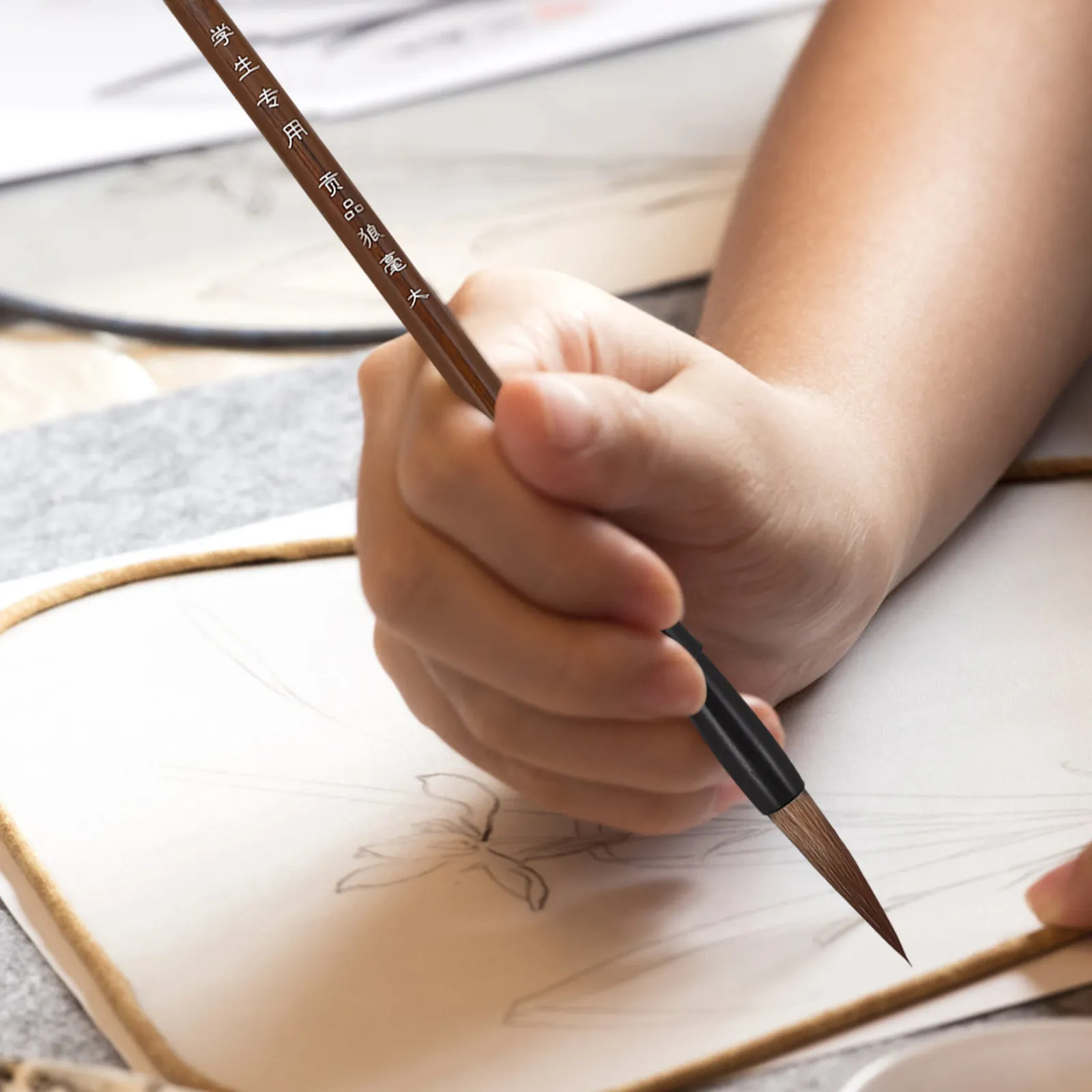 Профессиональный набор кистей для китайской каллиграфии, 3 шт., с гладким наконечником, высокой абсорбцией, портативный, легкий, для студентов, художников, начинающих
Профессиональный набор кистей для китайской каллиграфии, 3 шт., с гладким наконечником, высокой абсорбцией, портативный, легкий, для студентов, художников, начинающих