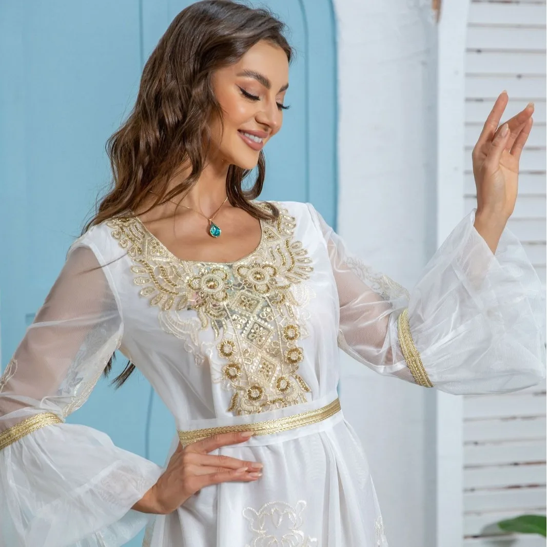Zd020 New Ethnic Style Women's Long Gown Evening Dress With Applique Embroidery Robe Abaya Ramadan Dubai Luxury Islam Elegant
Zd020 New Ethnic Style Women's Long Gown Evening Dress With Applique Embroidery Robe Abaya Ramadan Dubai Luxury Islam Elegant