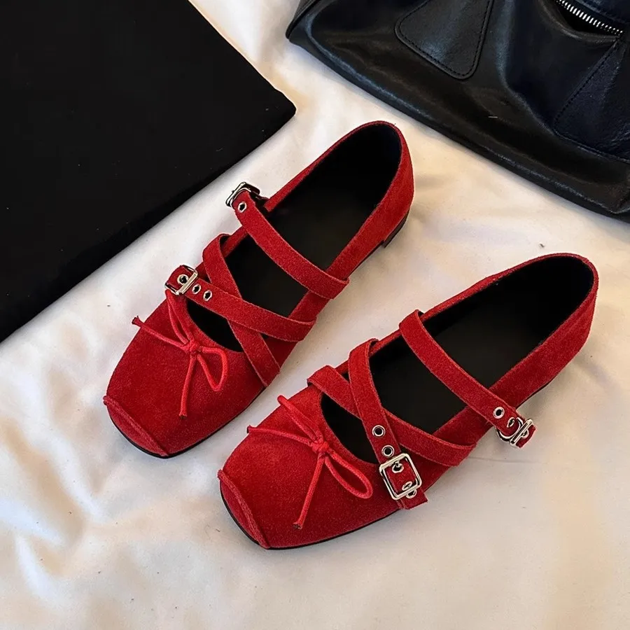 2025 Spring New Women's Ballet Shoes Square Toe Low Heel Buckle Bow Decoration Retro Elegant Ladies Shallow Dress Single Shoes
2025 Spring New Women's Ballet Shoes Square Toe Low Heel Buckle Bow Decoration Retro Elegant Ladies Shallow Dress Single Shoes