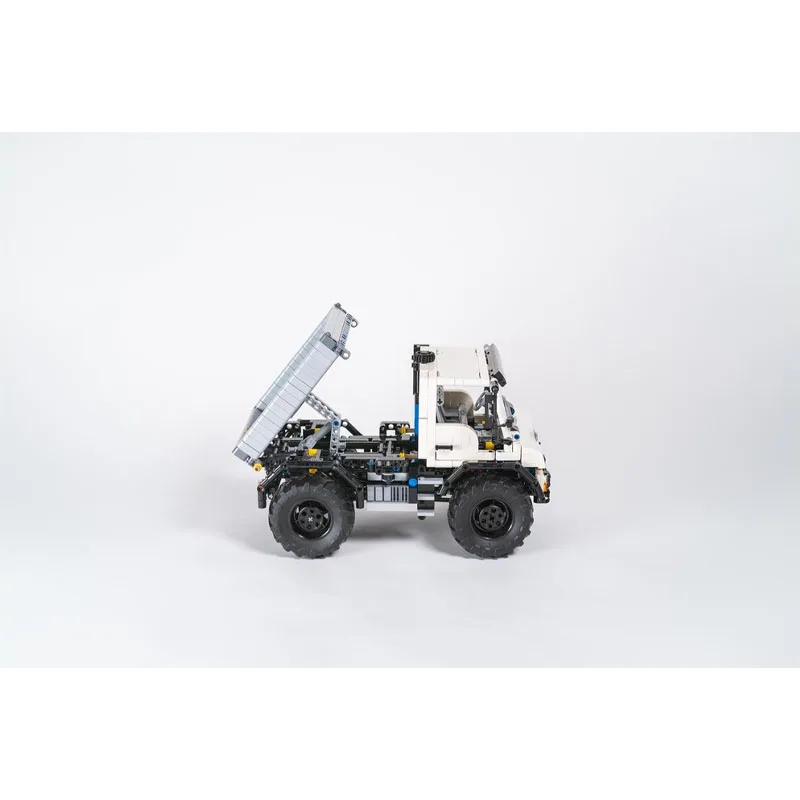 MOC-95534 New Classic Cargo Semi-Truck Dump Building Block Model 1314 Parts Boys' Children's Birthday Building Block Toy Gift
MOC-95534 New Classic Cargo Semi-Truck Dump Building Block Model 1314 Parts Boys' Children's Birthday Building Block Toy Gift