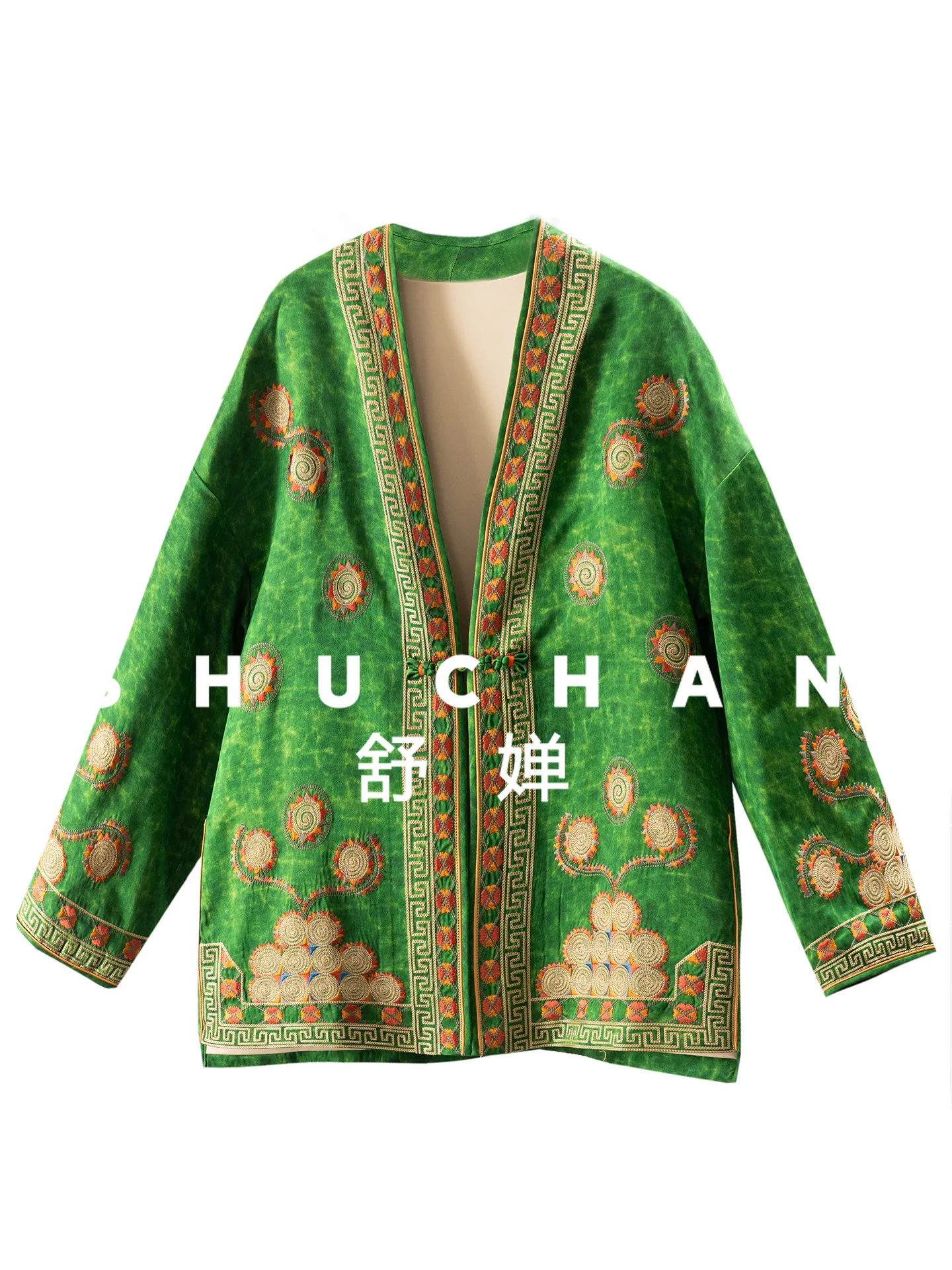 New Chinese Style with Silk Seedling Embroidery Embroidered Loose Coat Women 91F4 Abrigos Mujer Invierno 2026
New Chinese Style with Silk Seedling Embroidery Embroidered Loose Coat Women 91F4 Abrigos Mujer Invierno 2026