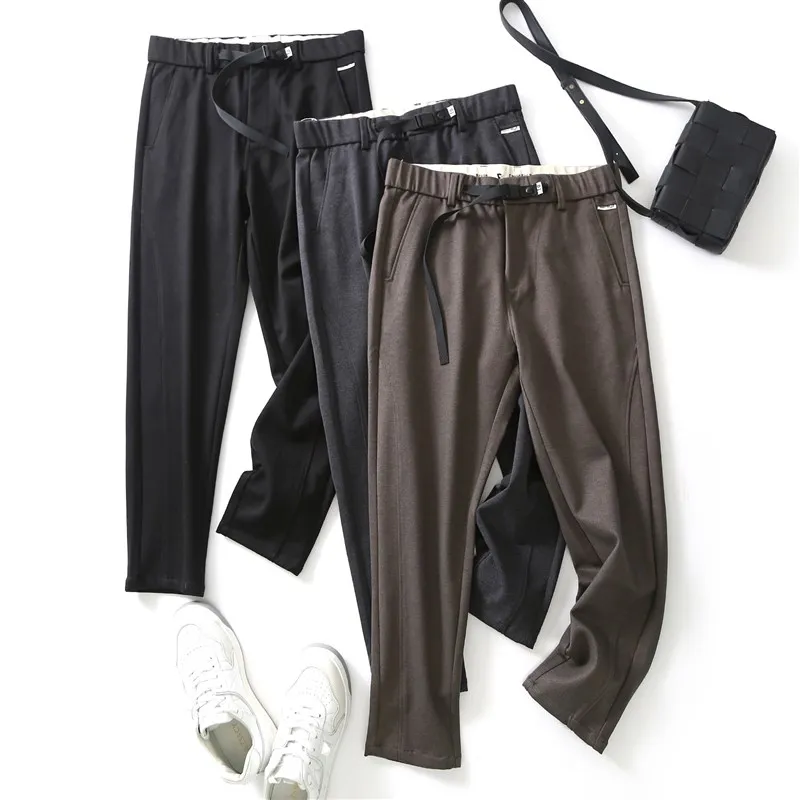 Мужские повседневные свободные брюки с эластичным поясом, осенне-зимняя новинка, теплые длинные брюки, не мнущиеся, простые и стильные
Мужские повседневные свободные брюки с эластичным поясом, осенне-зимняя новинка, теплые длинные брюки, не мнущиеся, простые и стильные