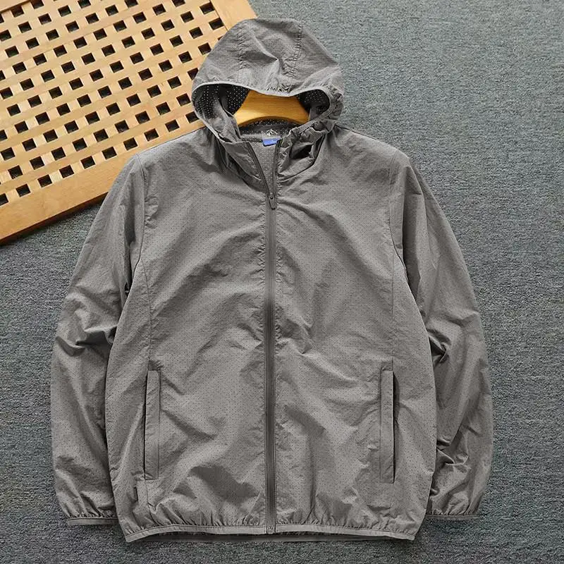 Lightweight Breathable Summer Laser Drill Casual Hooded Outdoor Men's Jacket Skin Clothes Sun Protection Outerwear Coat
Lightweight Breathable Summer Laser Drill Casual Hooded Outdoor Men's Jacket Skin Clothes Sun Protection Outerwear Coat