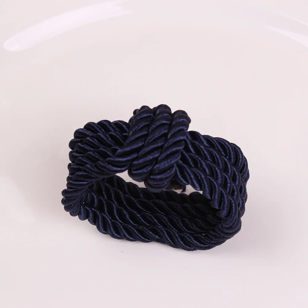 Circle Woven Rope Napkin Ring Christmas Decoration Solid Color Napkin Buckle Restaurant Bar Wedding Home Table Accessories
Circle Woven Rope Napkin Ring Christmas Decoration Solid Color Napkin Buckle Restaurant Bar Wedding Home Table Accessories