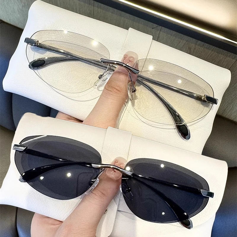 Y2k Cat Ear Rectangle Metal Frameless Sunglasses UV400 Grey Lens Square Sun Glasses Retro Men Women Fashion Trendy Eyewear
Y2k Cat Ear Rectangle Metal Frameless Sunglasses UV400 Grey Lens Square Sun Glasses Retro Men Women Fashion Trendy Eyewear