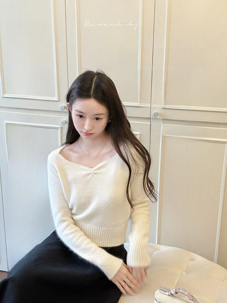 Korean Sle Bear Fur Sweater Women's Faion Big Sister Sle Long Sve Knitted Top Casual Simple Design Winter Season
Korean Sle Bear Fur Sweater Women's Faion Big Sister Sle Long Sve Knitted Top Casual Simple Design Winter Season