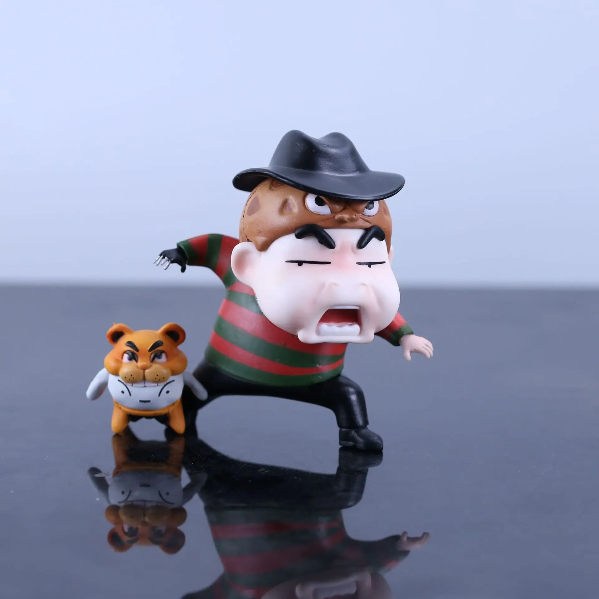 Q Version Shinosuke Nohara Crayon Shin GK Shin Cos Freddy Vs Jason Chucky Figure
Q Version Shinosuke Nohara Crayon Shin GK Shin Cos Freddy Vs Jason Chucky Figure