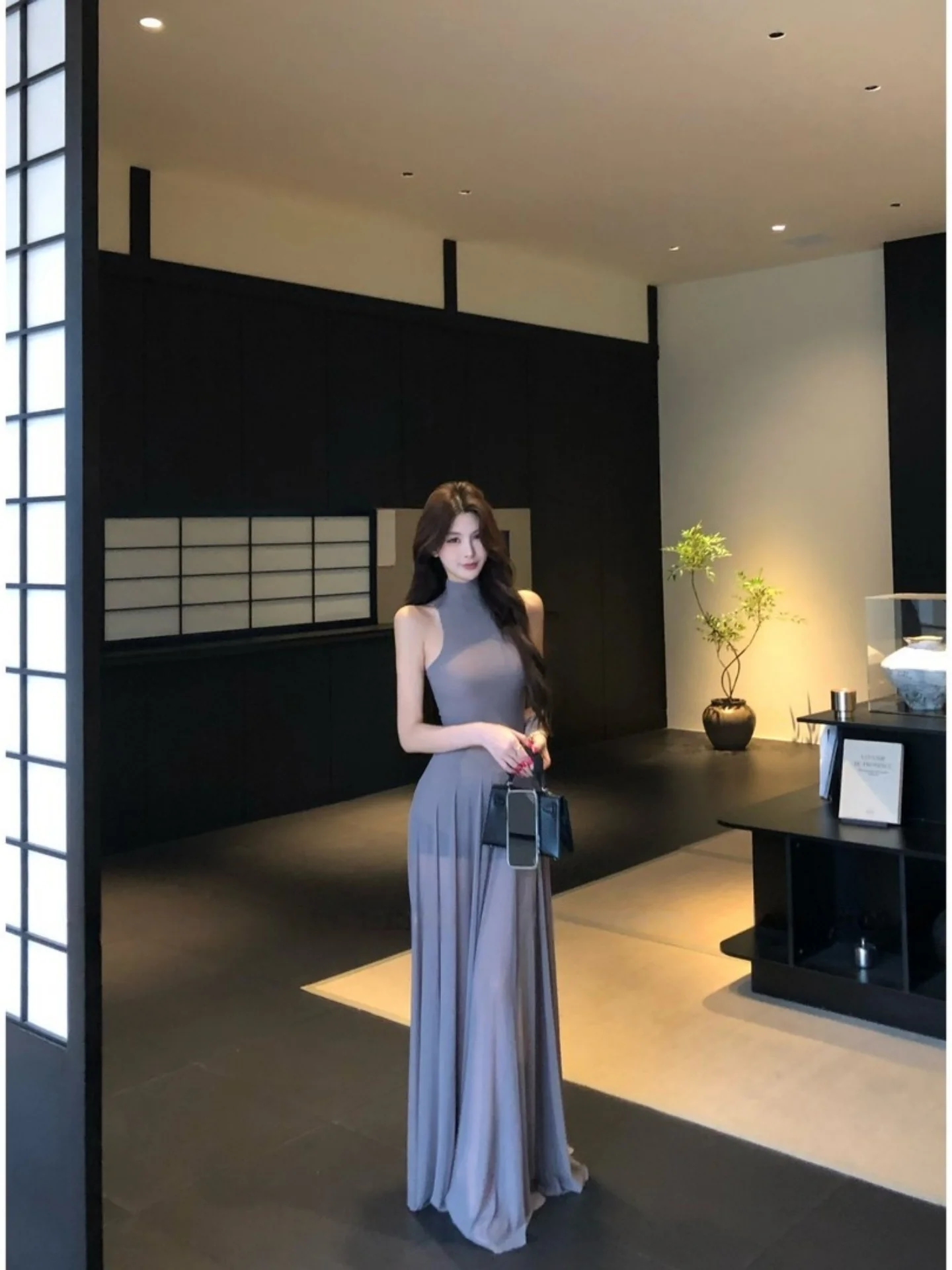 Gray Semi-High Collar Mesh Sleeveless Vest Dress Women Summer Sexy Pure Desire Slim Fit Waist Cinch Long Skirt A-Line Dress
Gray Semi-High Collar Mesh Sleeveless Vest Dress Women Summer Sexy Pure Desire Slim Fit Waist Cinch Long Skirt A-Line Dress