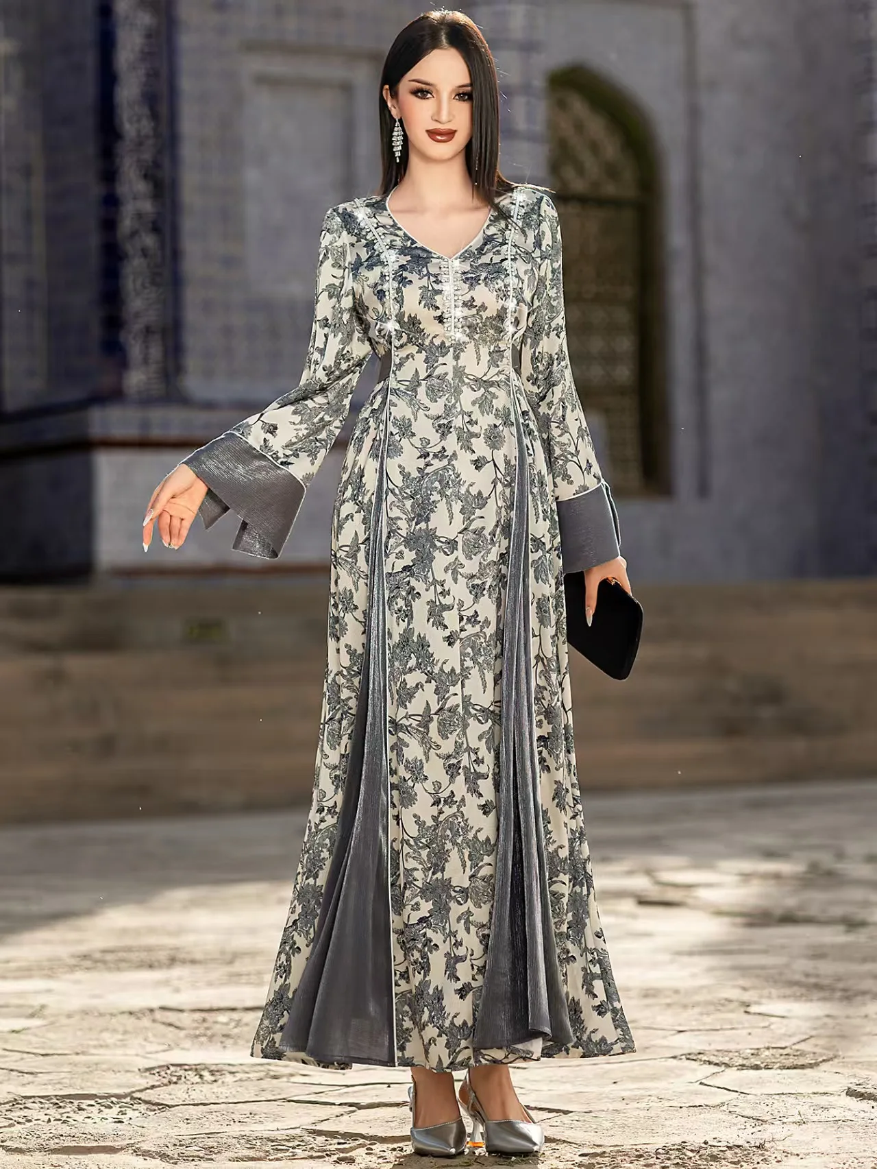 Elegant Fashionable Printed V-Neck Satin Embroidered Hand Sewn Beaded Dress Long Sleeve High Waist Floor Length Daily Wear
Elegant Fashionable Printed V-Neck Satin Embroidered Hand Sewn Beaded Dress Long Sleeve High Waist Floor Length Daily Wear