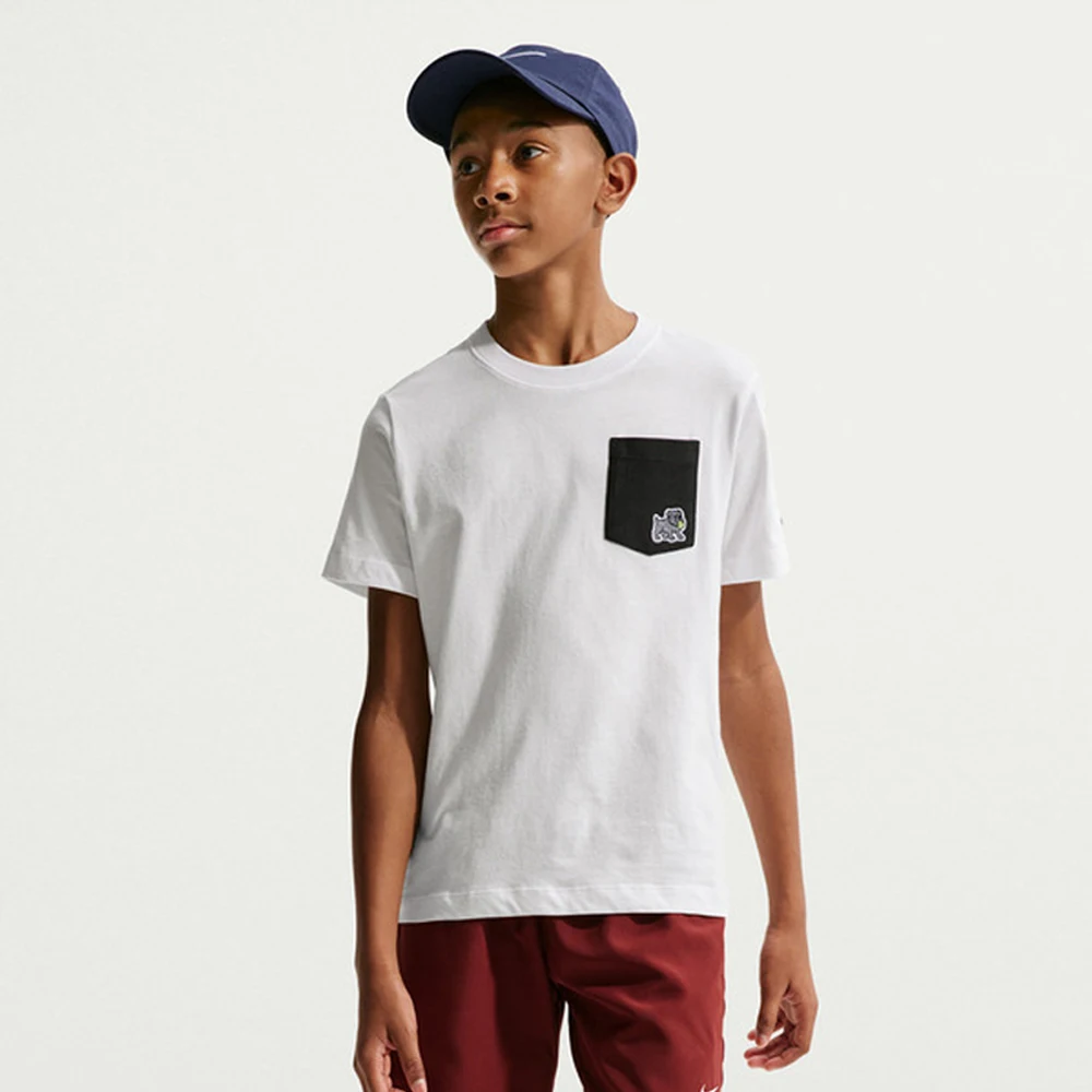 NIKE Boys' Sports Casual Short Sleeve T-Shirt IR4927-100
NIKE Boys' Sports Casual Short Sleeve T-Shirt IR4927-100