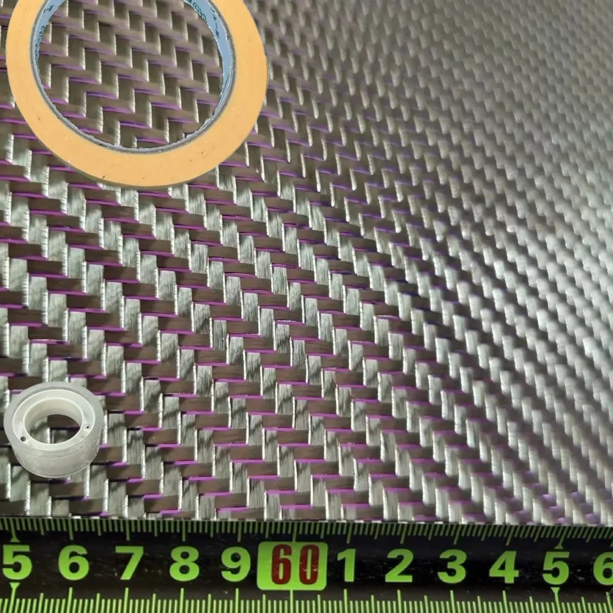 3k 200g 2x2 real carbon fiber and metal wire mixed woven Plain twill Small size sample red blue purple and green Wire fabric40''
3k 200g 2x2 real carbon fiber and metal wire mixed woven Plain twill Small size sample red blue purple and green Wire fabric40''