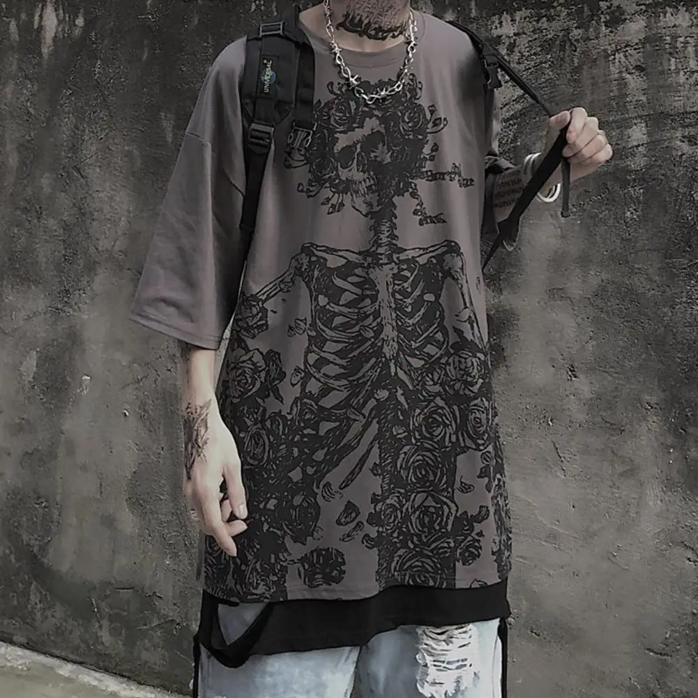 Top Retro Skull Print Suede 2023 New Short Sleeved T Shirt Mens Loose Couple All Match Trendy T shirt Street Style Hot
Top Retro Skull Print Suede 2023 New Short Sleeved T Shirt Mens Loose Couple All Match Trendy T shirt Street Style Hot