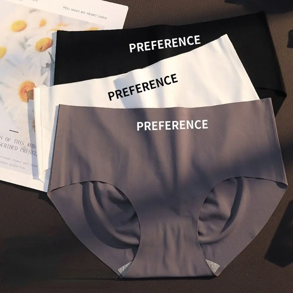 Elegant Low Waist Thong Letter Underwear Sports Underpants Traceless Panties Female Lingerie Women Thong Ice Silk Panties
Elegant Low Waist Thong Letter Underwear Sports Underpants Traceless Panties Female Lingerie Women Thong Ice Silk Panties
