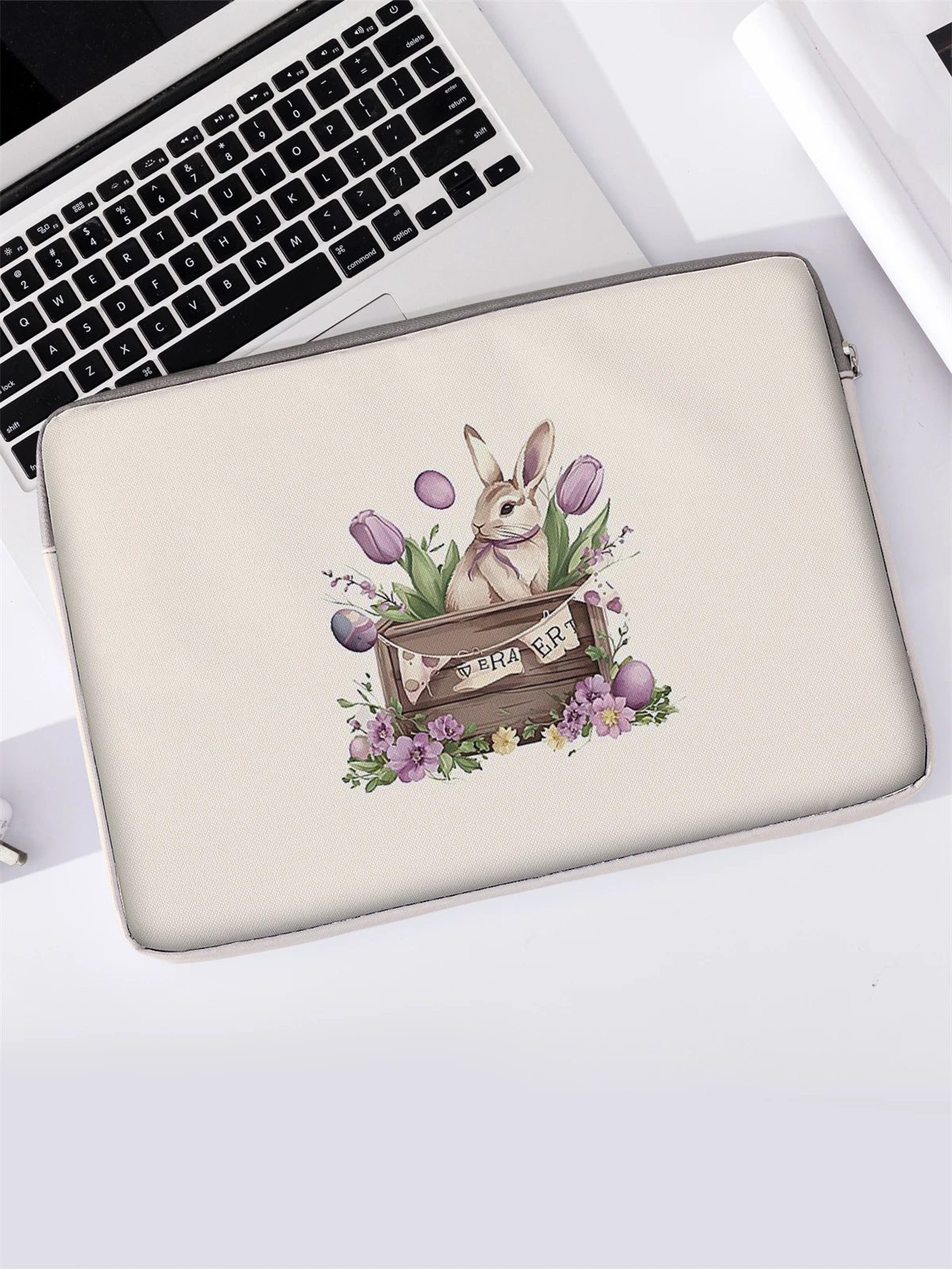 Сумка для ноутбука и портфель с рисунком кролика, подходит для 14-дюймовых ноутбуков.
Сумка для ноутбука и портфель с рисунком кролика, подходит для 14-дюймовых ноутбуков.