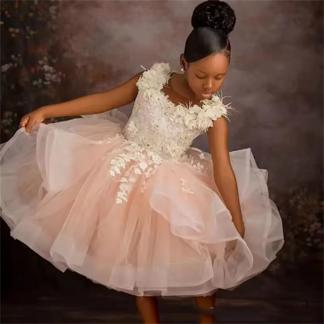 Customized Pink Flower Girl Dresses for Wedding Lace Appliques Knee Length Girl First Communion Kids Birthday Party Ball Gowns
Customized Pink Flower Girl Dresses for Wedding Lace Appliques Knee Length Girl First Communion Kids Birthday Party Ball Gowns