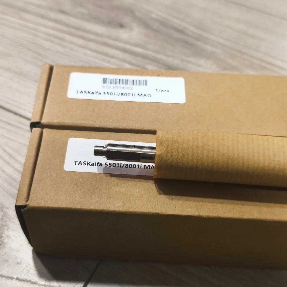 1PC TASKalfa 4500i Magnetic Roller DV-6305 For Kyocera 3500i 4500i 5500i 3501i 4501i 5501i 6500i 8000i 3500 4500 5500 6500 8000
1PC TASKalfa 4500i Magnetic Roller DV-6305 For Kyocera 3500i 4500i 5500i 3501i 4501i 5501i 6500i 8000i 3500 4500 5500 6500 8000