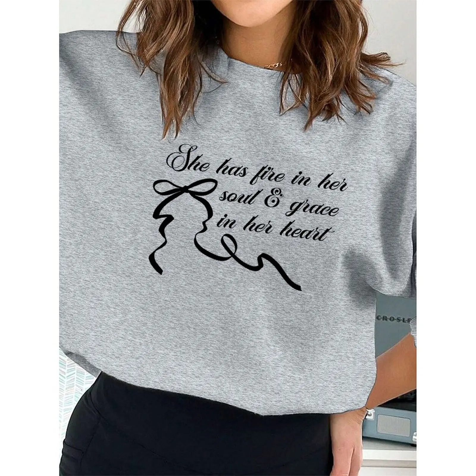 Women's Sweatshirts O-Neck Printed Pattern Loose Casual Sports Pullovers Comfortable Velvet Long Sleeve Sweater Winter For Women
Women's Sweatshirts O-Neck Printed Pattern Loose Casual Sports Pullovers Comfortable Velvet Long Sleeve Sweater Winter For Women