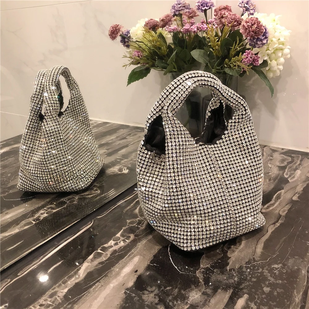 New Diamond Embellished Bucket Bag Women's Crossbody Handbag Luxury Polyester Material Magnetic Closure Soft Shoulder Strap
New Diamond Embellished Bucket Bag Women's Crossbody Handbag Luxury Polyester Material Magnetic Closure Soft Shoulder Strap