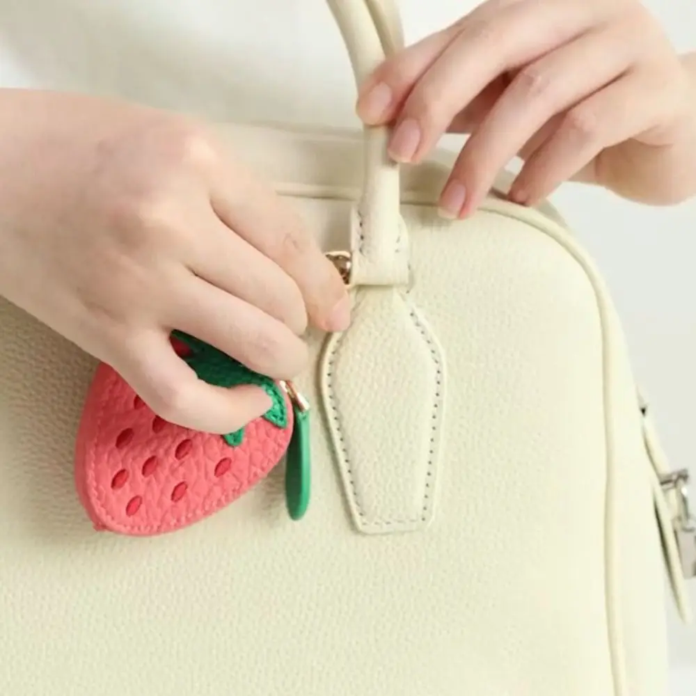 Милый фруктовый кошелек для монет в форме фруктов, клубника, лимон, сумка для монет на молнии, сумка для наушников из искусственной кожи, аксессуары
Милый фруктовый кошелек для монет в форме фруктов, клубника, лимон, сумка для монет на молнии, сумка для наушников из искусственной кожи, аксессуары