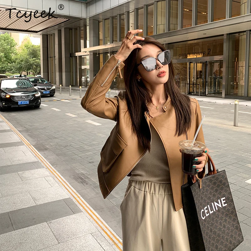Leather Clothes Women's 2023 Spring New Korean Casual Sheepskin Short Zipper Pocket Genuine Leather Locomotive Jackets Female
Leather Clothes Women's 2023 Spring New Korean Casual Sheepskin Short Zipper Pocket Genuine Leather Locomotive Jackets Female