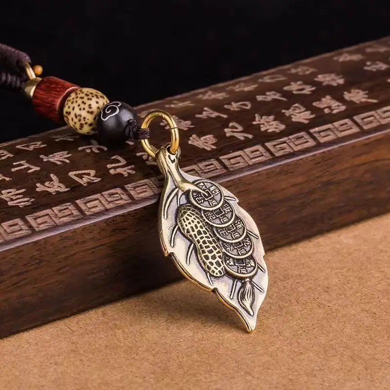 Brass Vintage One Leaf Brings Car Keychain Creative Small Pure Copper Overnight Wealth Pendant
Brass Vintage One Leaf Brings Car Keychain Creative Small Pure Copper Overnight Wealth Pendant