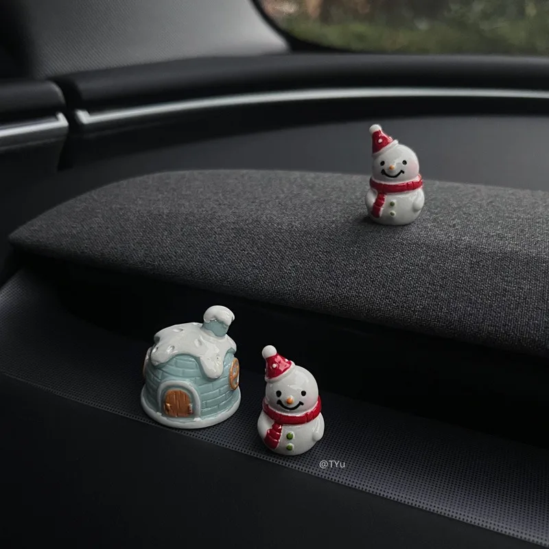 3Pcs Mini Snowman Blue Snow House Car Ornaments Dashboard Decoration for Holiday Cute Auto Interior Accessories Gift Women
3Pcs Mini Snowman Blue Snow House Car Ornaments Dashboard Decoration for Holiday Cute Auto Interior Accessories Gift Women