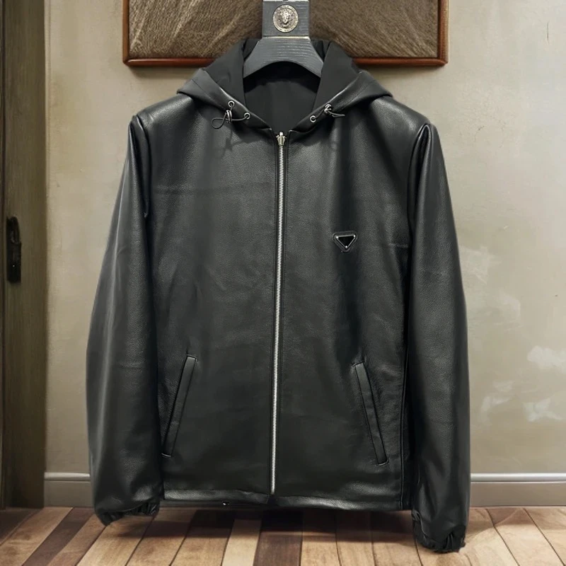 Осенняя новинка: мужская куртка из натуральной кожи, тонкая, с капюшоном, молодежная, стильная, на молнии спереди, удлиненная, приталенная.
Осенняя новинка: мужская куртка из натуральной кожи, тонкая, с капюшоном, молодежная, стильная, на молнии спереди, удлиненная, приталенная.