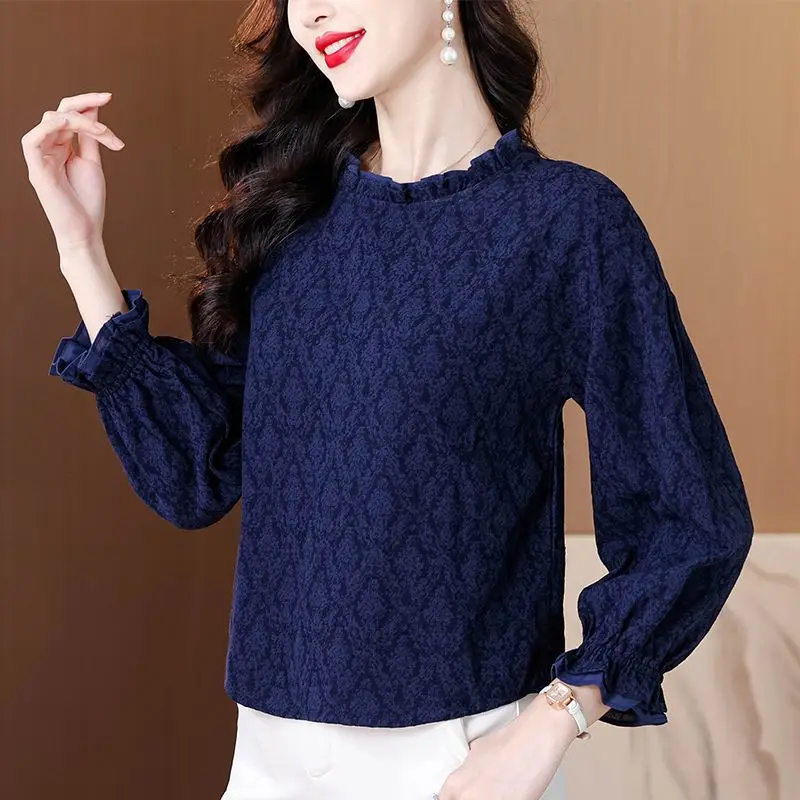 Женская элегантная толстая блузка с круглым вырезом и рюшами, рукавами-фонариками, универсальные офисные осенне-зимние топы на фланелевой подкладке
Женская элегантная толстая блузка с круглым вырезом и рюшами, рукавами-фонариками, универсальные офисные осенне-зимние топы на фланелевой подкладке