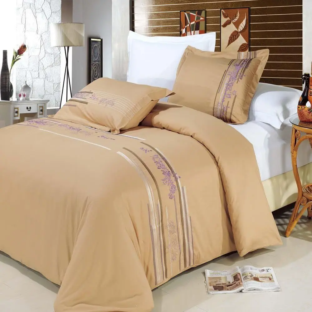 Luxurious ia Embroidered 4 Piece (4PC) Queen Size Comorter Set 100% Egyptian Cotton Ultra Sot Single Ply 300 Thread Count. Inclu
Luxurious ia Embroidered 4 Piece (4PC) Queen Size Comorter Set 100% Egyptian Cotton Ultra Sot Single Ply 300 Thread Count. Inclu