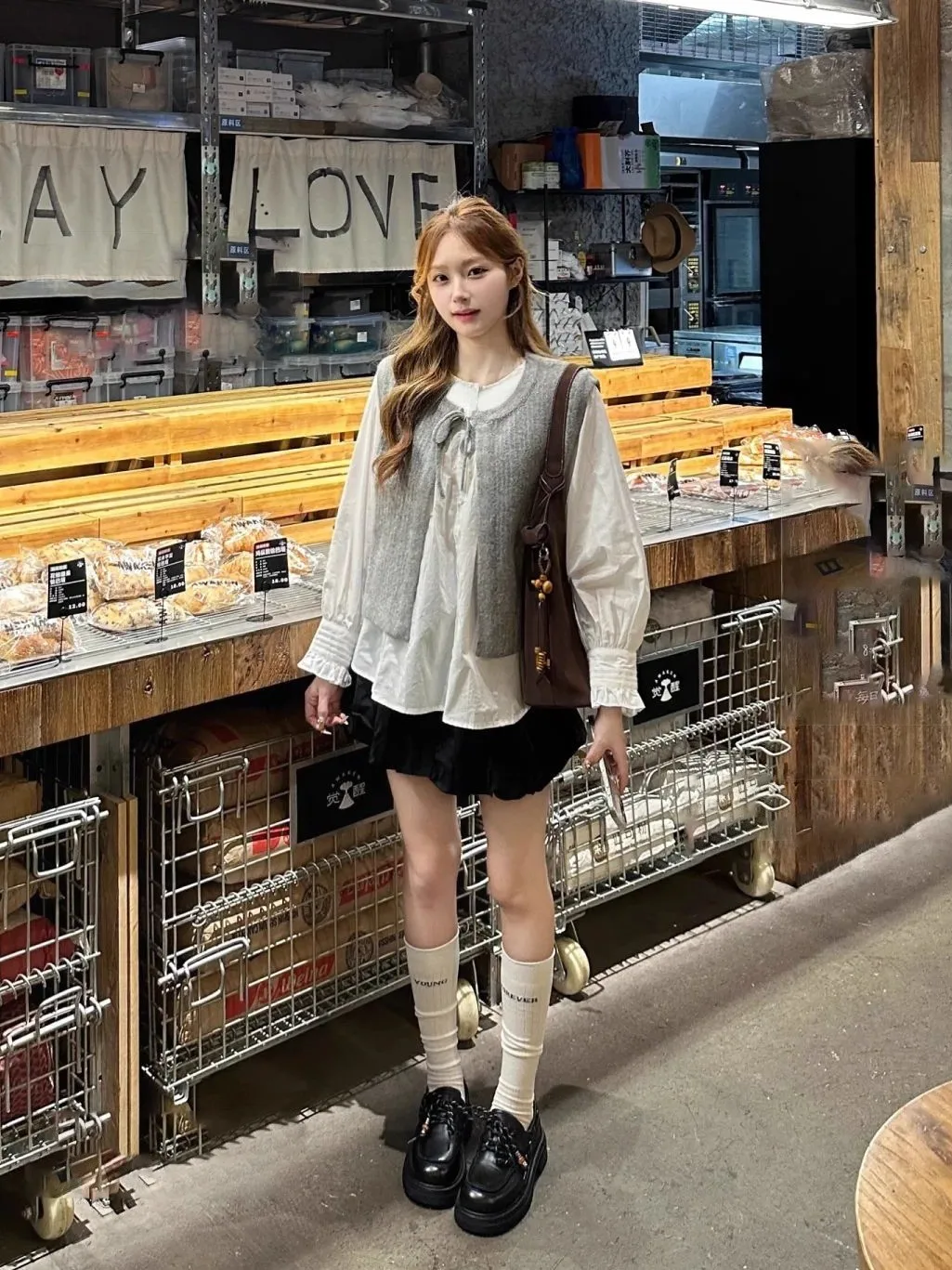 Early Autumn Beautiful Korean Style Women's Knitted Cardigan Vest Belted Long Sleeve Shirt Stylish Simple Grey Series Fashion...
Early Autumn Beautiful Korean Style Women's Knitted Cardigan Vest Belted Long Sleeve Shirt Stylish Simple Grey Series Fashion...
