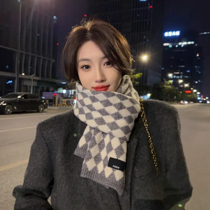 Thickened Knitted Diamond Pattern Scarf Women's Winter Warm Stylish Versatile Autumn Winter Student Couple Neck Warmer Shawl
Thickened Knitted Diamond Pattern Scarf Women's Winter Warm Stylish Versatile Autumn Winter Student Couple Neck Warmer Shawl
