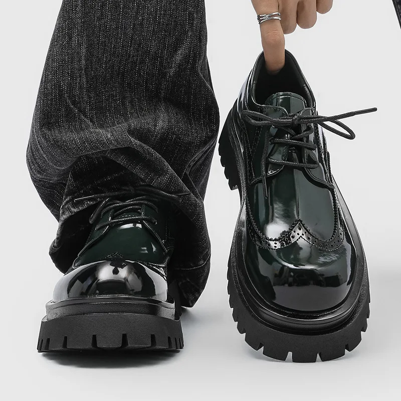 men's fashion party nightclub patent leather shoes lace-up carved brogue oxfords shoe black green platform sneakers man footwear
men's fashion party nightclub patent leather shoes lace-up carved brogue oxfords shoe black green platform sneakers man footwear